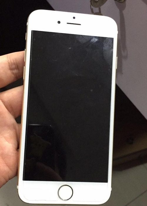 iPhone6 Plus开机电流过大，手机无灯光无显示维修