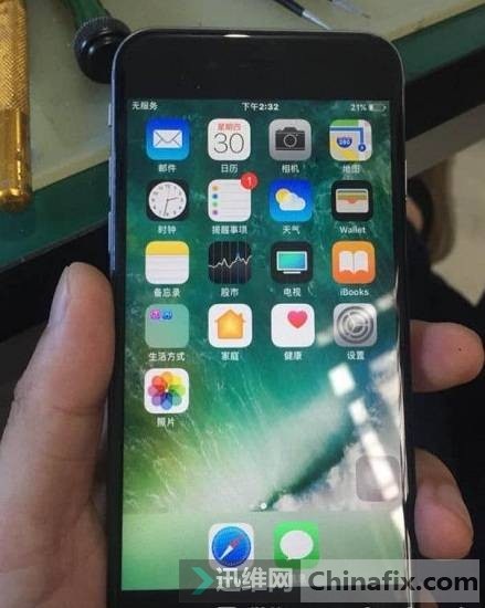 iPhoen6S摄像头不能用 闪光灯失灵故障维修