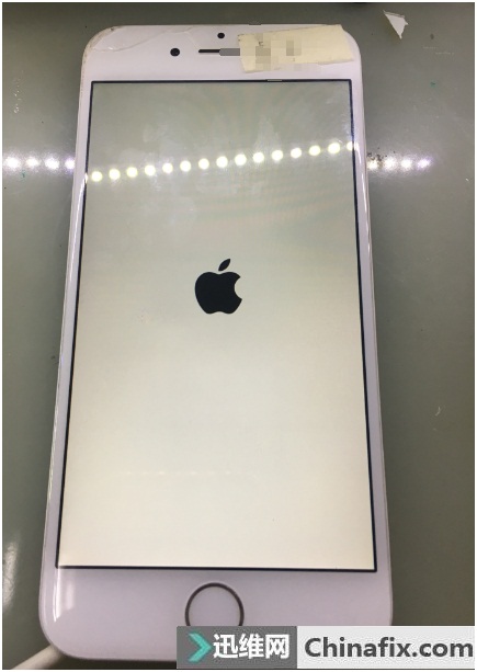 iPhone6电流正常 显示屏不亮故障维修