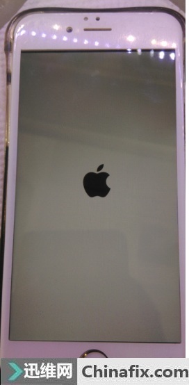 iPhone6开机灰屏重启 手机 无法开机故障维修