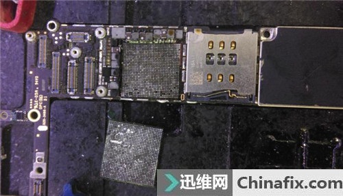 iPhone6开机灰屏重启 手机无法开机故障维修