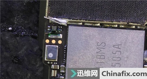 iPhone6开机灰屏重启 手机无法开机故障维修