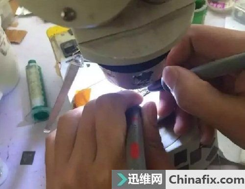 iPhone6s Plus手机 待机死机 黑屏无唤醒故障维修