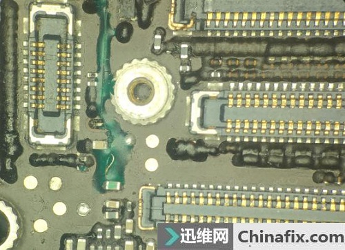 iPhone6闪光灯 后置 摄像头不能用故障维修