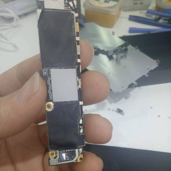 iPhone6S手机不开机故障维修