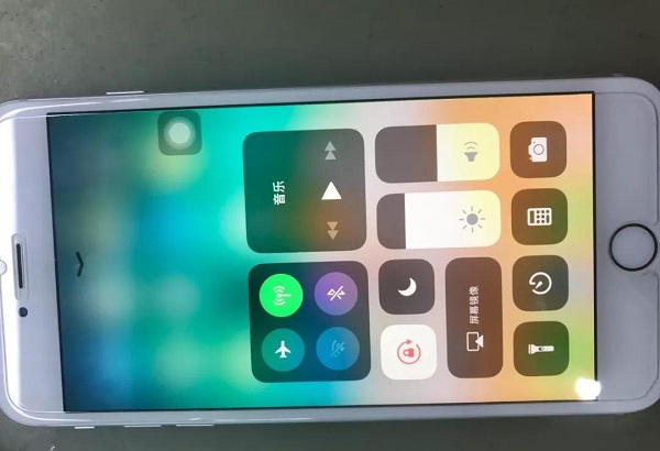 iPhone6 Plus手机WiFi图标变灰故障维修